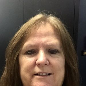 Meet your Posher, Stacy